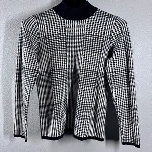 T Tahari Timeless Tailored Look: Houndstooth Mock-Neck Knit Heavyweight Sweater